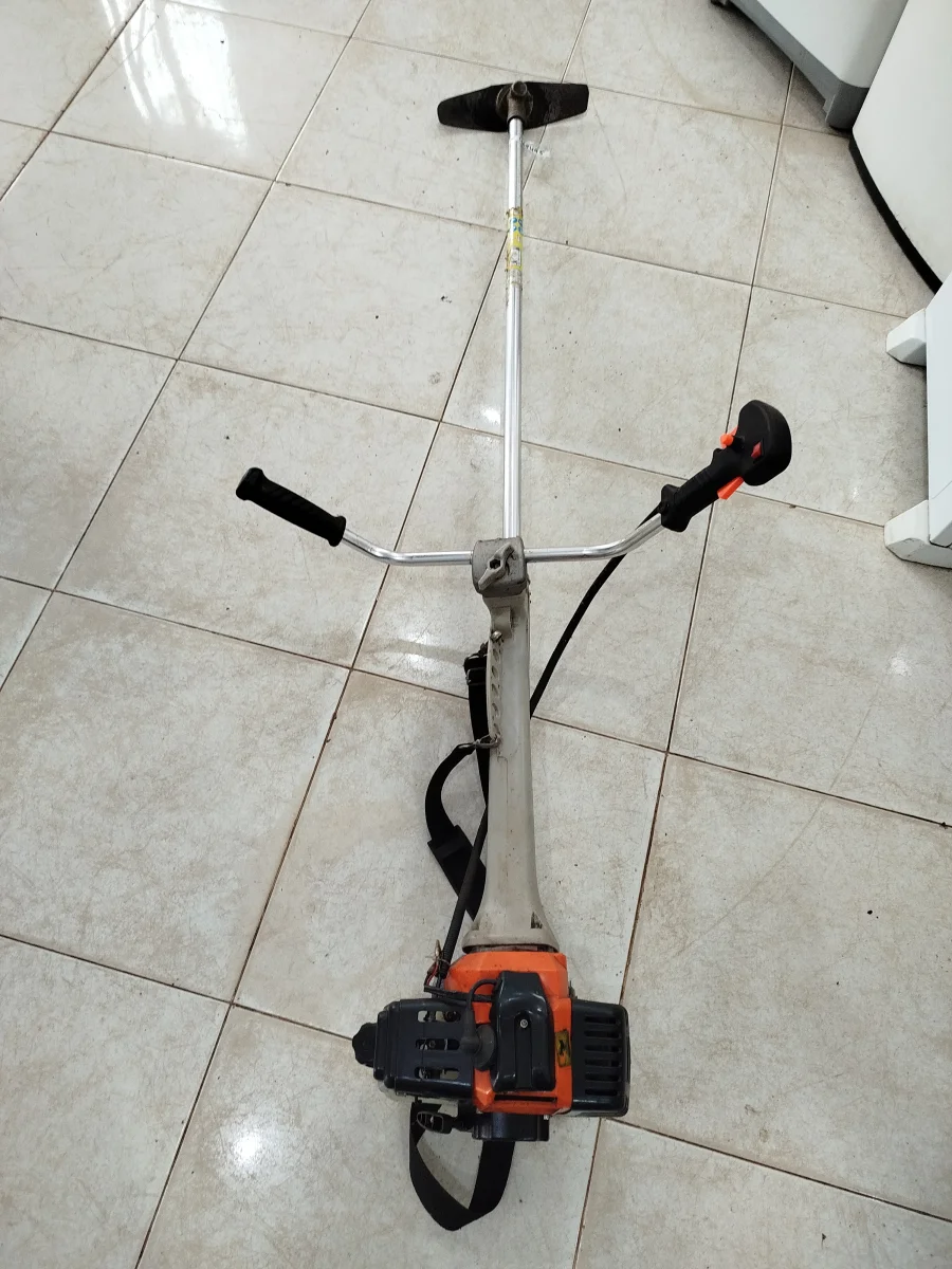 Desmalezadora Marca Wonder Modelo 52cc Usado En Buen Estado Original No Acc Con ChalecoCuchilla Arandela Y Tuerca
