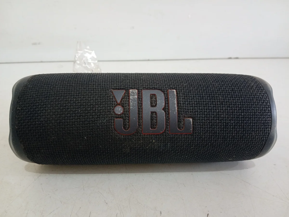 Speaker Potencia Watts 20 Marca Jbl Sin Control Modelo Flip 6 Usado Con Desgaste Sin Caja Acc Sin CargadorCinta Colgante
