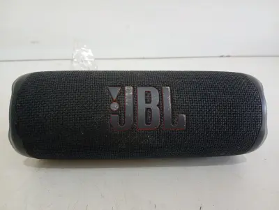 Speaker Potencia Watts 20 Marca Jbl Sin Control Modelo Flip 6 Usado Con Desgaste Sin Caja Acc Sin CargadorCinta Colgante