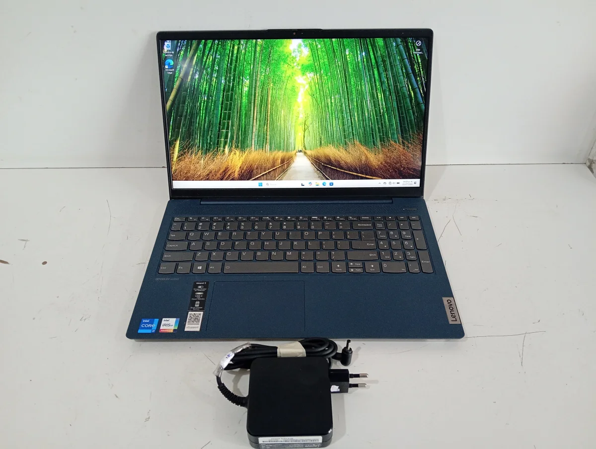 Notebook Marca Lenovo Modelo Ideapad515tlos05 Procesador Core I7 Memoria Ram 12 Gb Disco Duro 237 Gb Generacion 11 Acc No Tiene