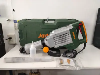 Rotomartillo Marca Jadever Modelo Jddb1d80 Usado-En-Buen-Estado Con No Tiene Acc 1 Mecha C/ EstucheLlaveManualBote Para AceiteManijaEstuche Rigido Verde