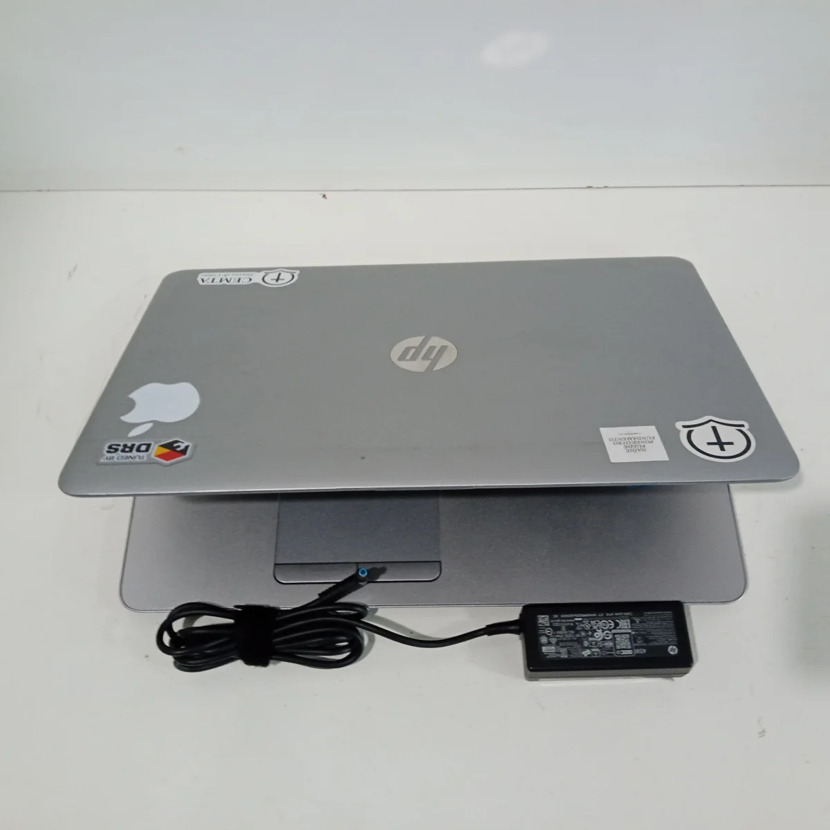 Foto 2 de Notebook Marca Hp Modelo Elitebook Procesador I5 Memoria Ram 8 Gb Disco Duro 500 Gb Generacion 6 Acc Pantalla De 17 Pulgadas