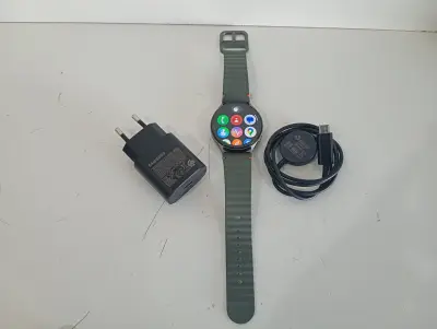 Reloj Para Caballero Marca Samsung Modelo Galaxy Watch7 Usado En Buen Estado Acc Malla De Goma Cargador