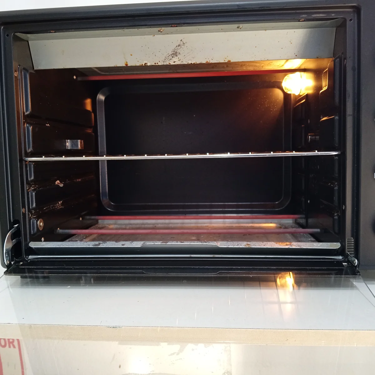 Foto 3 de Horno Marca Jam Litros 42 Modelo Dn42e-Rml Usado En Buen Estado Acc Con Parrila
