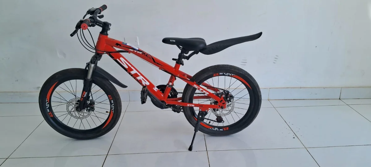 Bicicleta Marca Str Aro 20 Modelo Iron X20 Usado En Buen Estado Acc Cambios ShimanoAmortiguadorGuardabarrosDoble Freno A Disco