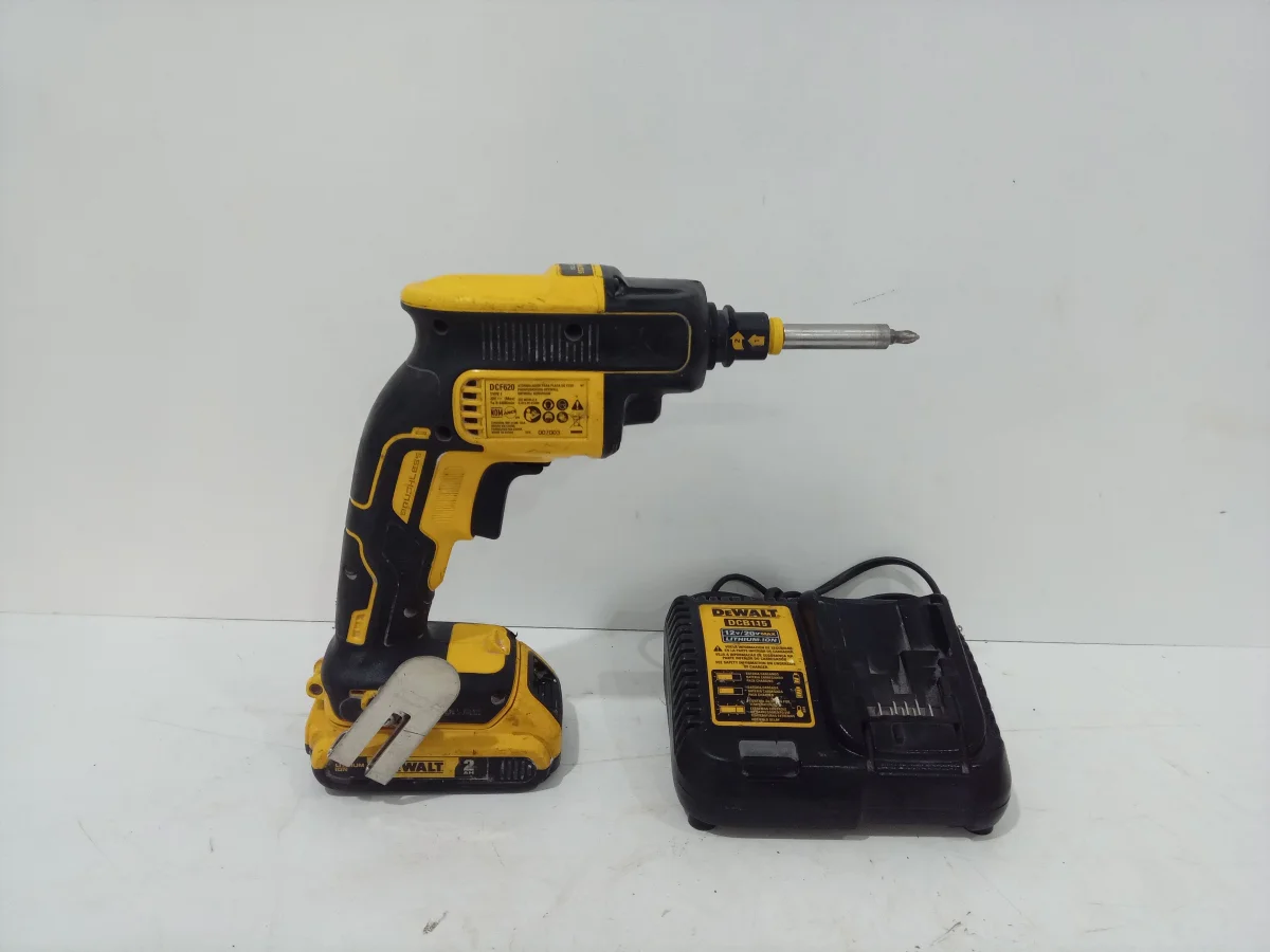 Foto 2 de Taladro Marca Dewalt Modelo Dcf620 Acc MechaUna BateriaCargador