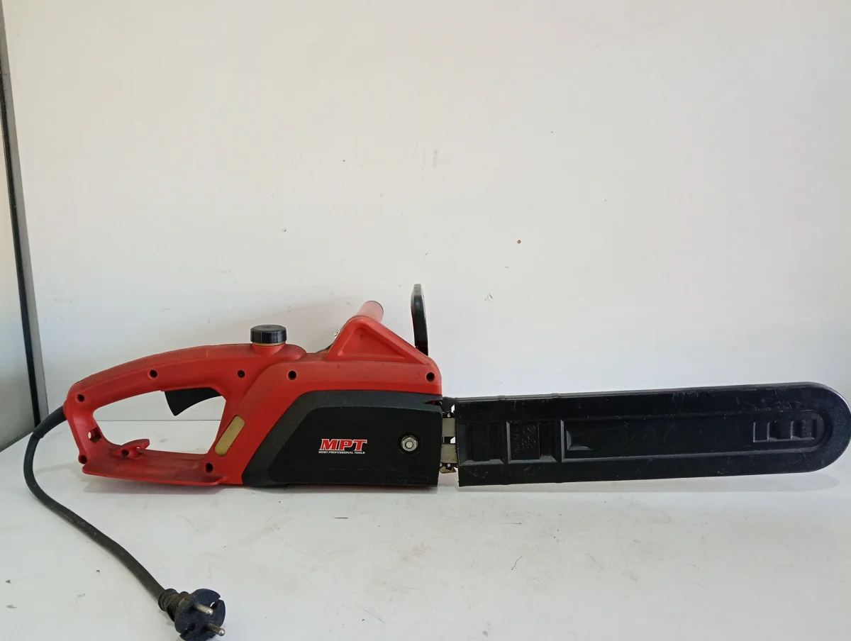 Motosierra Marca Mpt Modelo Mecs1601 Usado En Buen Estado Acc Espada ProtectorCable Corriente