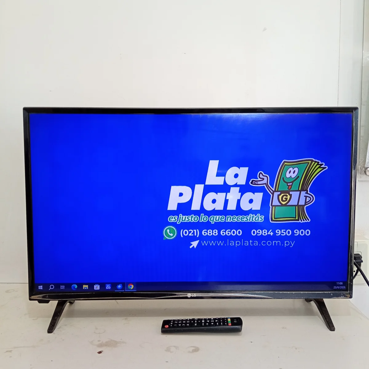 Televisor Led Convencional De 32 '' Marca Lg Modelo 32lk500bpsa Usado En Buen Estado Con Control Sin Caja Acc Con Par De Patitas Y Cable Power
