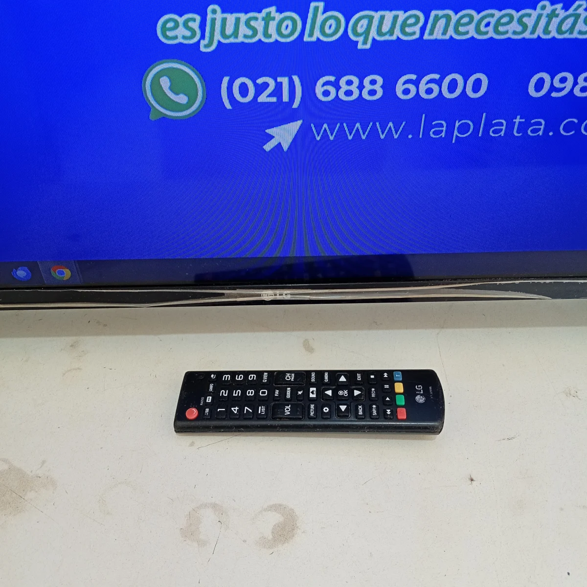 Foto 2 de Televisor Led Convencional De 32 '' Marca Lg Modelo 32lk500bpsa Usado En Buen Estado Con Control Sin Caja Acc Con Par De Patitas Y Cable Power