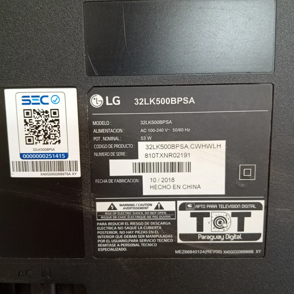 Foto 3 de Televisor Led Convencional De 32 '' Marca Lg Modelo 32lk500bpsa Usado En Buen Estado Con Control Sin Caja Acc Con Par De Patitas Y Cable Power