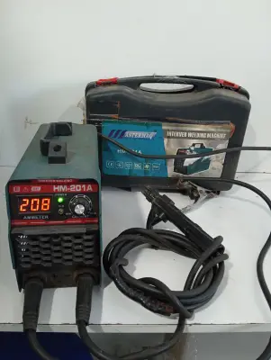 Soldador Marca Astermaq Modelo Hm-201a Usado En Buen Estado Acc: Dos Pinza Comentario: Con Maletin
