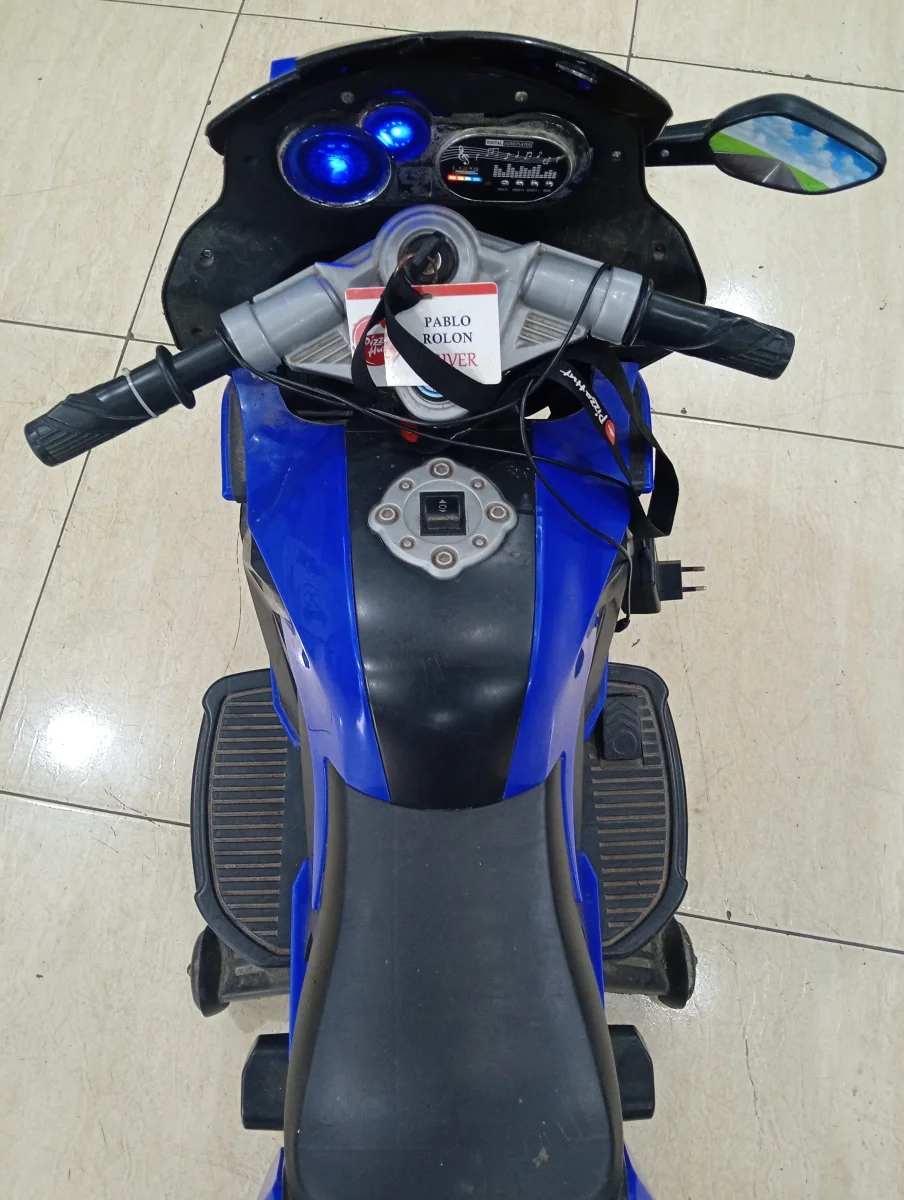 Foto 2 de Auto A Bateria Marca No Tiene Modelo Moto A Bateria Acc No Tiene