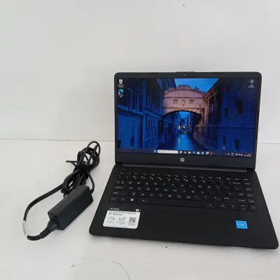 Notebook Marca Hp Modelo 14-Dq0761dx Procesador Celeron N4120 Memoria Ram 4 Gb Disco Duro 117 Gb Generacion No Tiene Acc Mause De La Marca Havit
