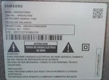 Foto 3 de Televisor Led Smart De 43 '' Marca Samsung Modelo Au7090 Con Control Usado En Buen Estado Acc PatitasEn CajaSoporte Sin Barra