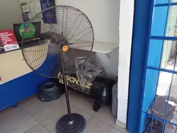 Ventilador 3 Velocidades Marca Hdk Modelo Kld-129 Usado En Buen Estado Acc: No Tiene