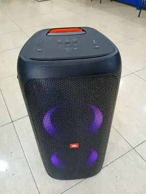 Speaker Potencia Watts No Tiene Marca Jbl Sin Control Modelo Partybox 310 Usado En Buen Estado Sin Caja Acc Con Cable Cte