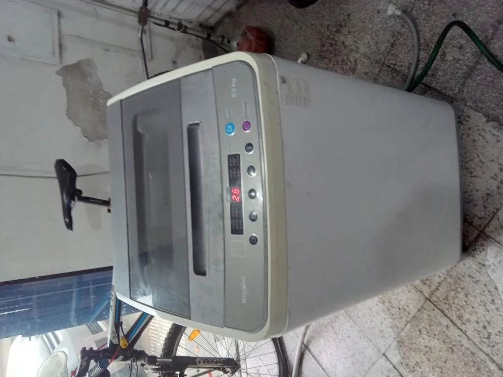 Lavarropas Cap 9 Kg. Marca Whirlpool Modelo Ww108bw9ls Usado En Buen Estado Acc Manguera De Carga Manguera De Descarga