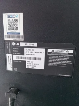 Foto 3 de Televisor Led Smart De 43 '' Marca Lg Modelo 43lj5500 Con Control Usado En Buen Estado Acc Con Soporte Para Pared