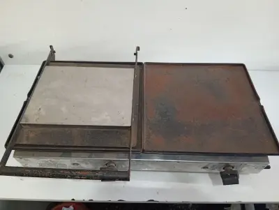 Plancha Hamburguesera Marca Progas Modelo No Tiene Usado En Buen Estado Acc: Manguera Comentario: 60cm X 30cm
