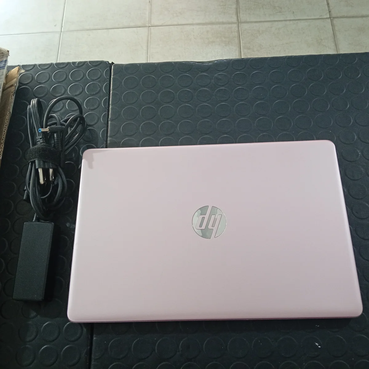 Foto 3 de Notebook Marca Hp Modelo 4792728 Procesador Amd A4 Memoria Ram 4 Gb Disco Duro 60 Gb Generacion No Tiene Acc En Caja