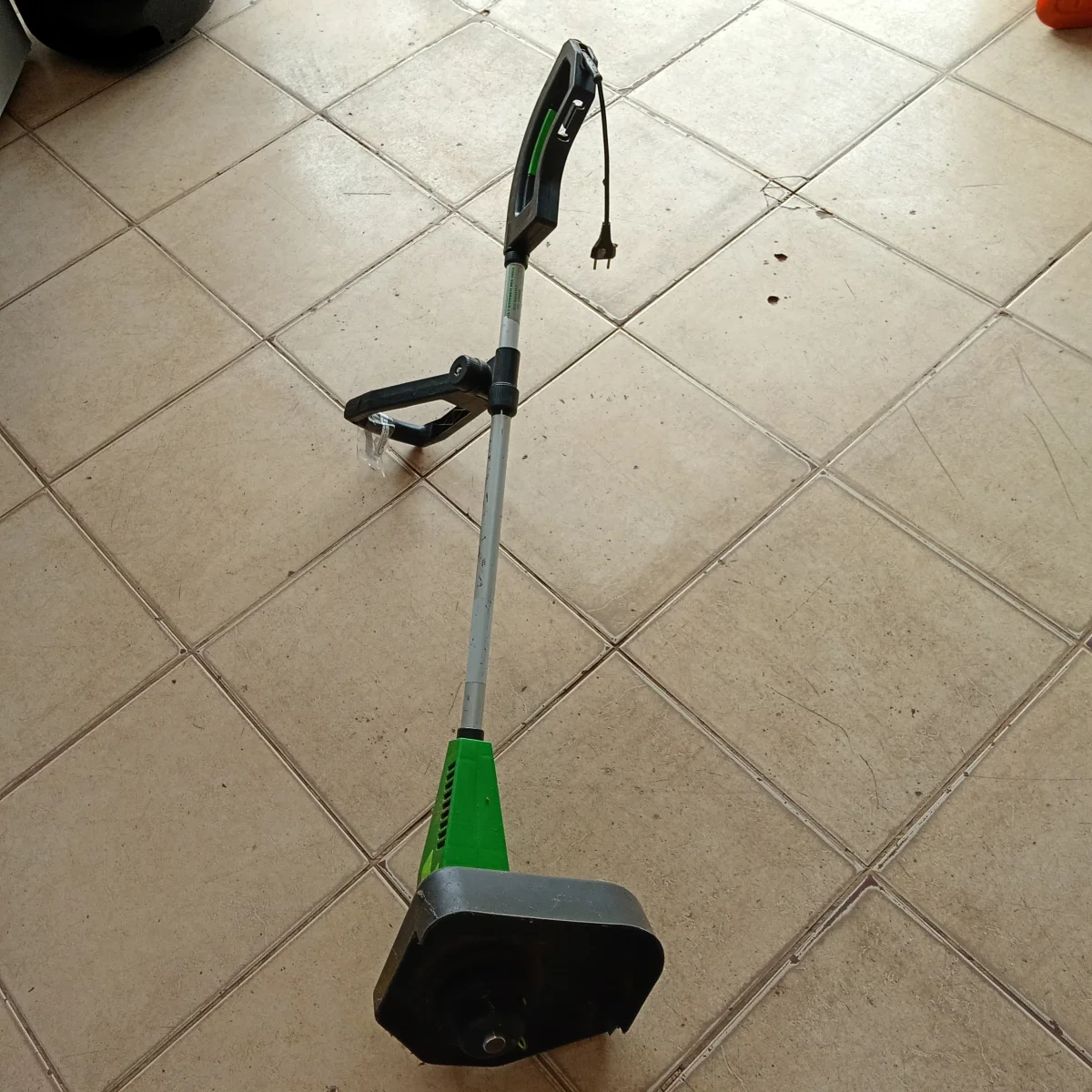 Foto 3 de Bordeadora De Cesped Marca Trapp Modelo Master At1500 Usado En Buen Estado Acc Manija