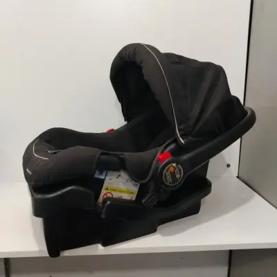 Baby Seat Marca Fisherprice Modelo Exe R44/04 Usado En Buen Estado Acc No Tiene