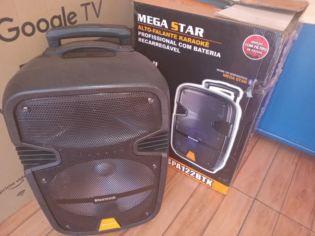 Caja De Sonido Amplificada Marca Mega Star Modelo Sp122btk Sin Control Usado En Buen Estado Acc Cargador Microfono