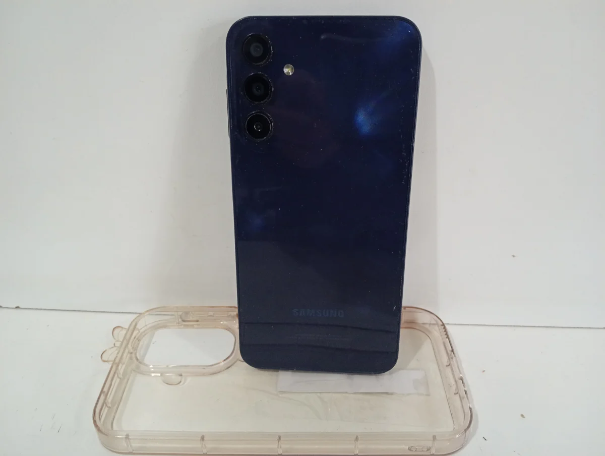 Foto 3 de Celular Marca Samsung Modelo Galaxy15 Memoria Ram 4 Gb Almacenamiento Interno 128 Gb Acc