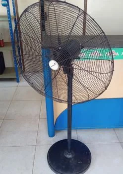 Ventilador 3 Velocidades Marca Oxford Modelo Fs260-1 Usado En Buen Estado Acc De 3 AletasBase
