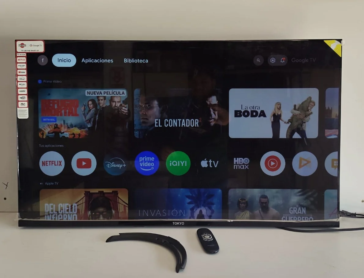 Televisor Led Smart De 43 '' Marca Tokyo Modelo Tvtokff43gtv Con Control Usado En Buen Estado Acc 2 PatitasCaja Un Poco Estropeada