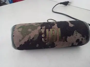 Speaker Potencia Watts 60 Marca Jbl Sin Control Modelo Flip6 Usado En Buen Estado Sin Caja Acc Bt