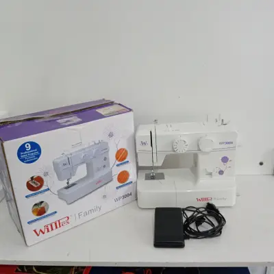 Maquina De Coser Familiar Marca Willpex Modelo Wp3004 Usado En Buen Estado Acc Con Manual Pedal Luz Sin Otro Accesorio