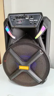Parlante Portatil Marca Mega Star Modelo Spa15btf Usado En Buen Estado Con Control+Microfono Acc No Tiene