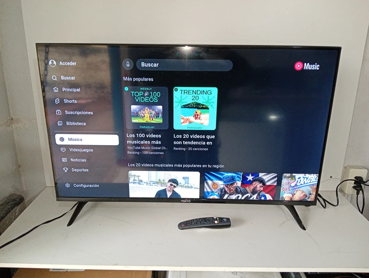 Televisor Led Smart De 43 '' Marca Tokyo Modelo Tvtokff43wbm Con Control Usado En Buen Estado Acc Patita