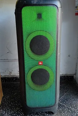 Parlante Portatil Marca Jbl Modelo Party Box 10000 Usado En Buen Estado Con Cab. Power Acc: Con Varios Raspones