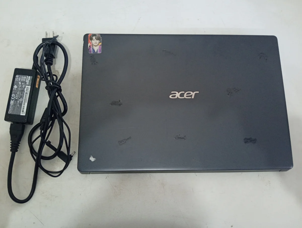 Foto 2 de Notebook Marca Acer Modelo N19h1 Procesador Celeron Memoria Ram 4 Gb Disco Duro 119 Gb Generacion No Tiene Acc Teclado Numerico