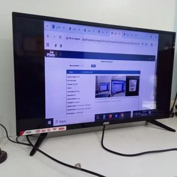 Televisor Led Convencional De 32 '' Marca Aoc Modelo Le23m1370 Usado Con Desgaste Sin Control Sin Caja Acc Dos Patitas