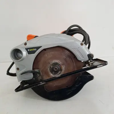 Sierra Tipo Circular Marca Gardex Modelo Cs1856 Usado En Buen Estado Acc Con ¡disco Base Regulable