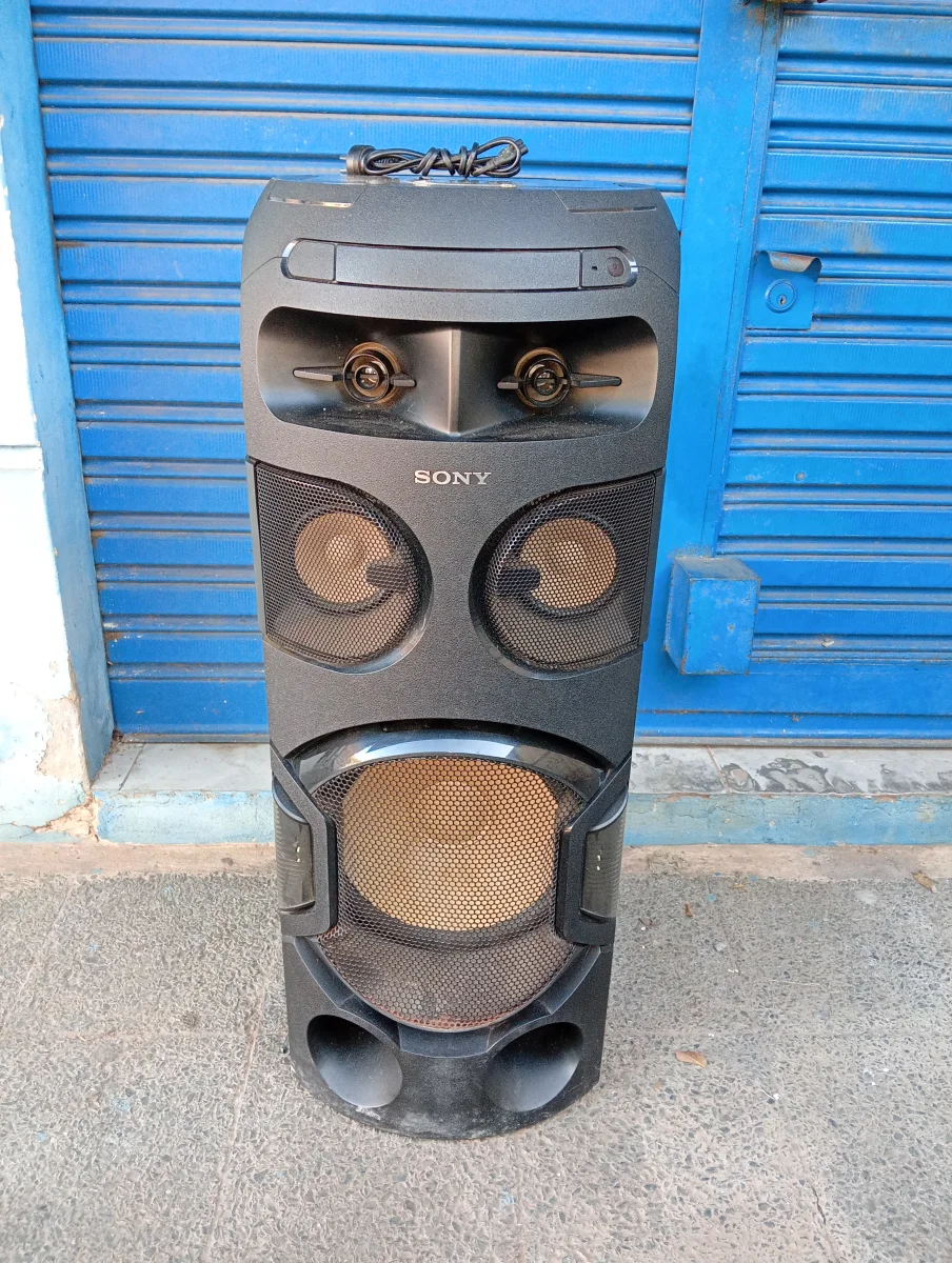 Equipo De Sonido Marca Sony Sin Control Modelo Mhc-V71d Usado En Buen Estado Acc Cable Power UsbBt