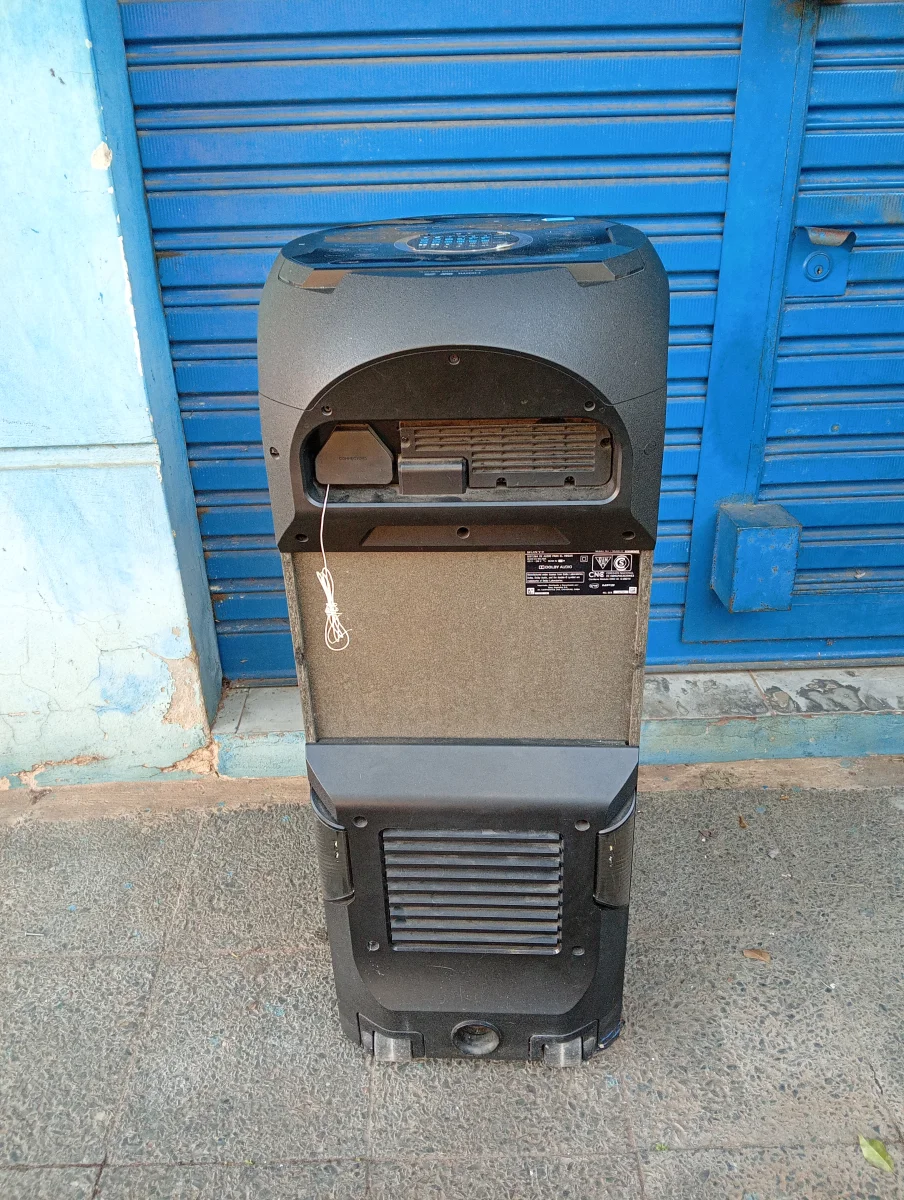 Foto 3 de Equipo De Sonido Marca Sony Sin Control Modelo Mhc-V71d Usado En Buen Estado Acc Cable Power UsbBt