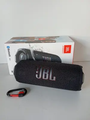 Parlante Portatil Marca Jbl Modelo Flip7 Usado En Buen Estado Con No Tiene Acc 2 Correas
