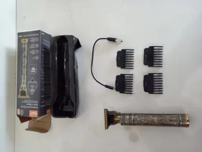 Maquina De Cortar Cabello Marca Raf Modelo No Tiene Acc Con Cargador4 Dientes