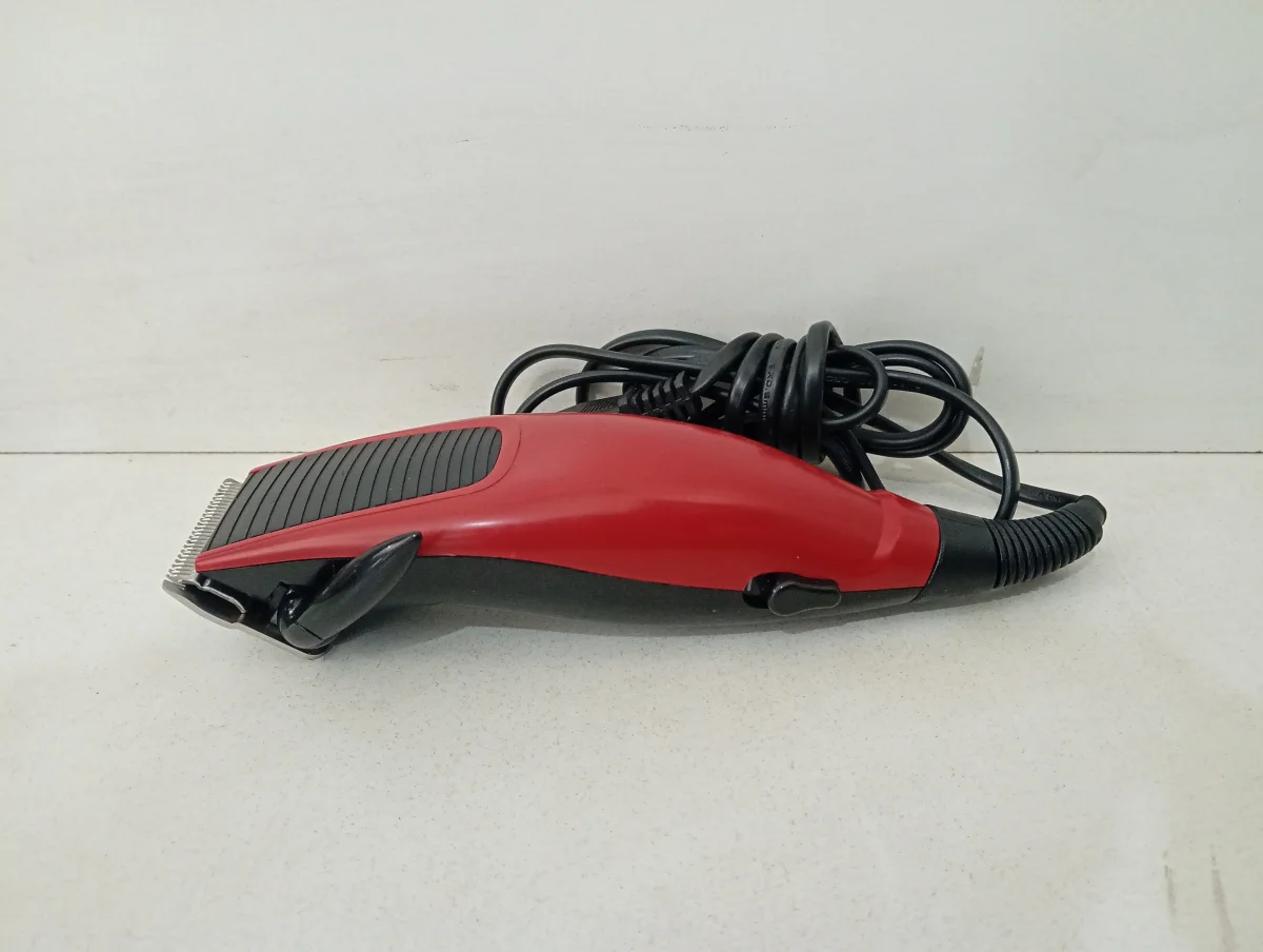 Foto 2 de Maquina De Cortar Cabello Marca Remigton Modelo Hc1095 Usado En Buen Estado Acc Con 5 Nivel De CortePeineBrocha De Limpieza