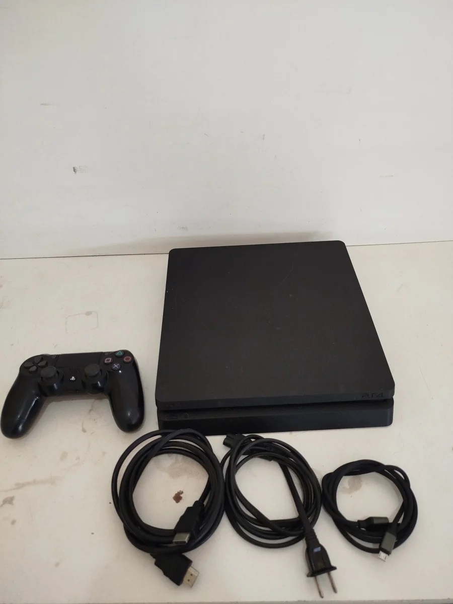 Juego Electronico Ps4 Marca Sony Slim Modelo Cuh-2116a Disco Duro 500 Gb Con Control Sin Caja Usado Con Desgaste Acc C/Cable PowerC/Cable HdmiC/Cable Usb