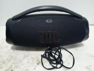 Parlante Portatil Marca Jbl Modelo Boombox Nro Usado En Buen Estado Con Cable Power Acc No Tiene