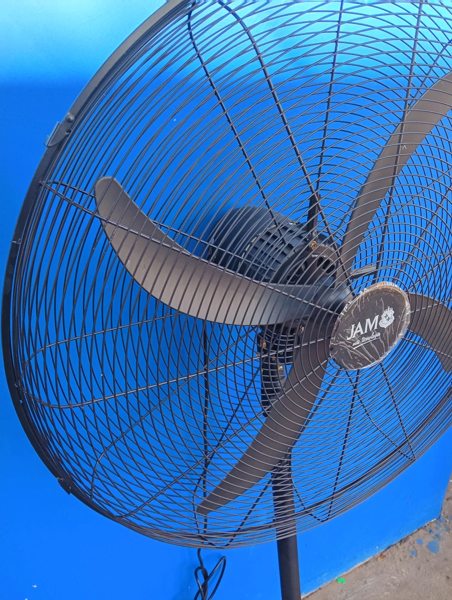 Foto 3 de Ventilador 4 Velocidades Marca Jam Modelo Jm130 Usado En Buen Estado Acc No Tiene