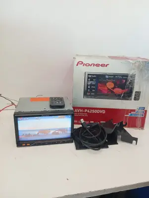 Auto Radio Con Pantalla Marca Pioneer Con Control Modelo Avhp4250dvd Usado Con Desgaste De No Tiene '' Acc Ficha ControlSoporteCaja