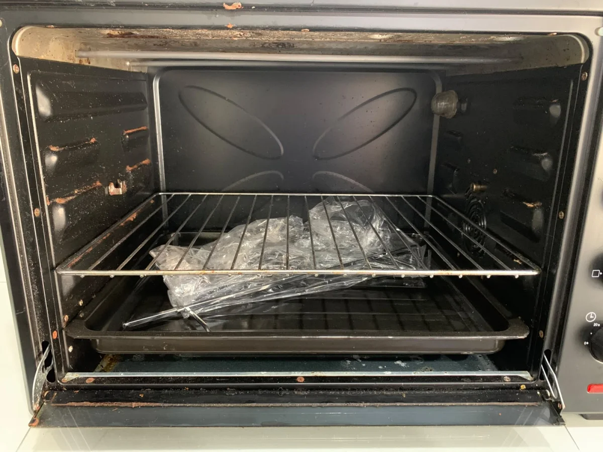 Foto 2 de Horno Marca Jam Litros 60 Modelo Dn60e-Rml Usado En Buen Estado Acc C/ParrillaC/BandejaC/Luz Interna