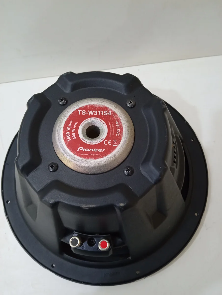 Foto 3 de Parlante Para Auto Marca Pioneer Modelo Ts-W311s4 Usado En Buen Estado Acc No Tiene
