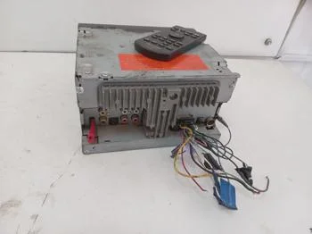 Foto 2 de Autoradio Marca Pioneer Con Control Modelo Avh-195dvd Usado En Buen Estado Con Ficha De Conexion Acc No Tiene